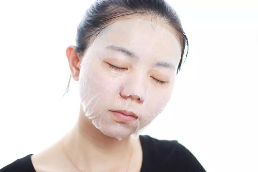 夏天来了面膜用起来,学生党夏天面膜怎么选