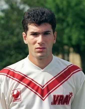 “秃”如其来的尴尬，盘点秃头的足球大咖