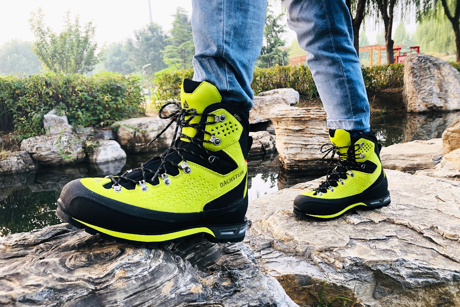 高帮登山鞋的缺点,lowa高帮登山鞋测评