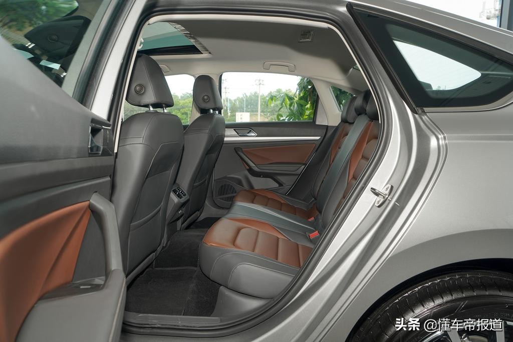 大众凌渡和大众朗逸哪一个空间大,新款朗逸最低价格