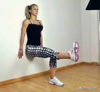 手枪式单腿深蹲,史密斯机手枪式深蹲