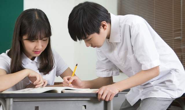 小学成绩好到了初高会怎样,到了高中才知道题有多难