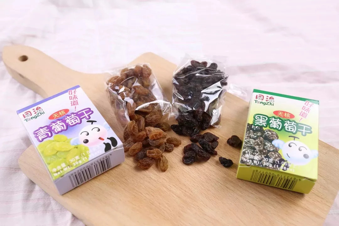 80后的童年回忆零食粘牙糖小卖部,8090后的童年回忆小零食小黄桃