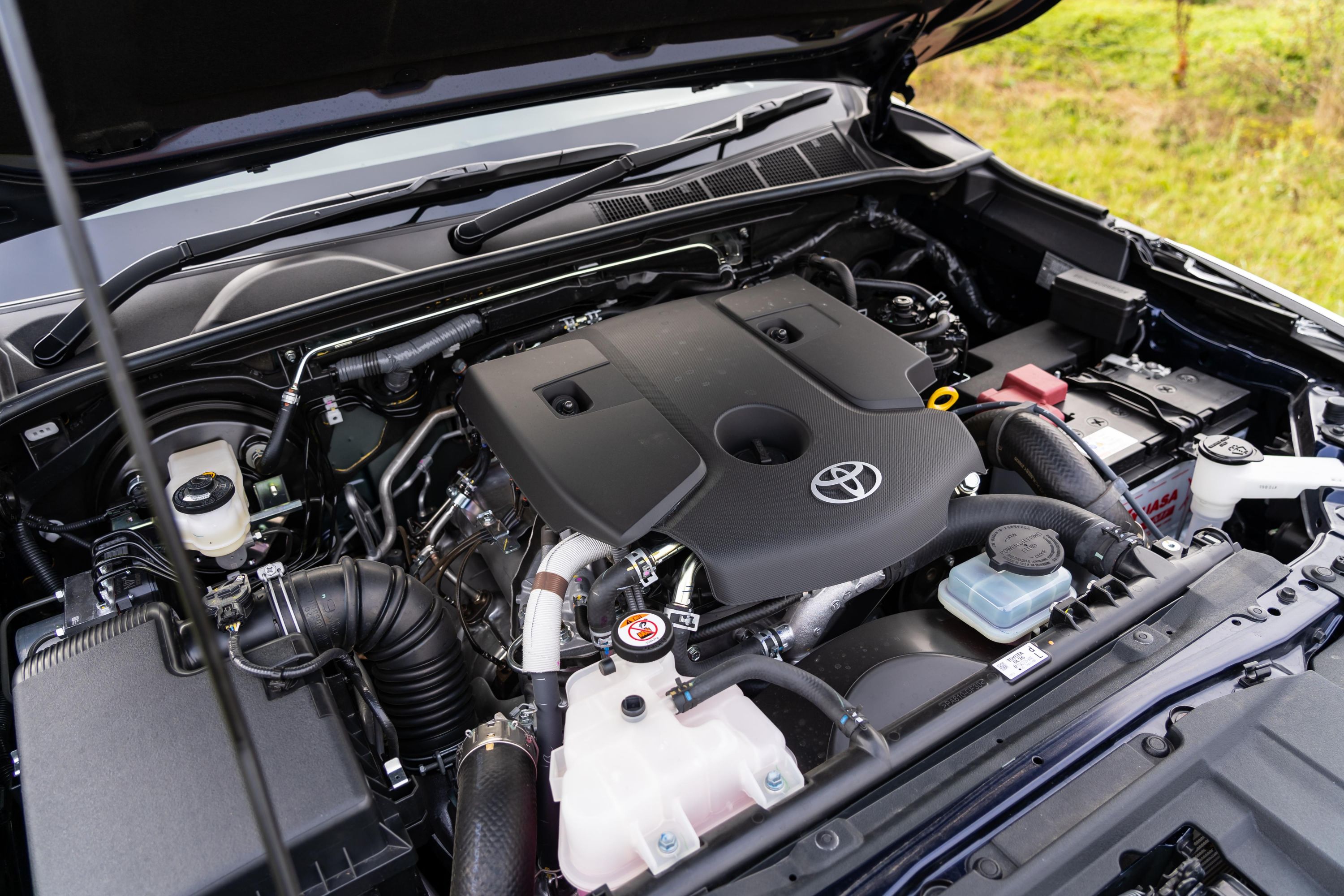 2018款丰田进口穿越者试驾,丰田穿越者对比丰田普拉多