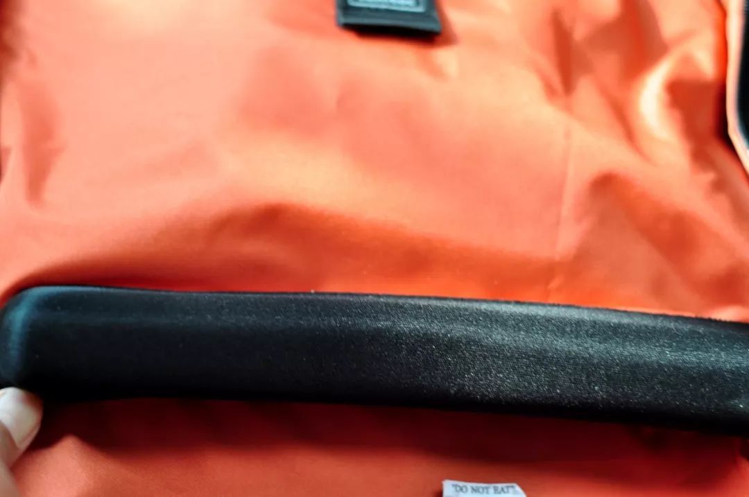 tumi双肩背包都可以怎么装,tumi双肩包真的那么好吗