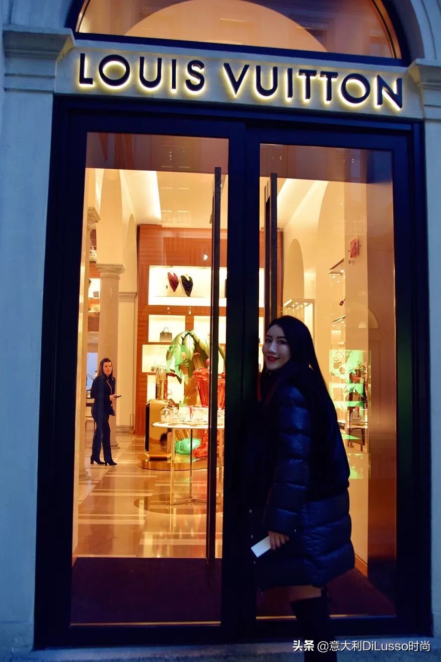 欧洲橱窗为什么漂亮,国外橱窗和小店的区别