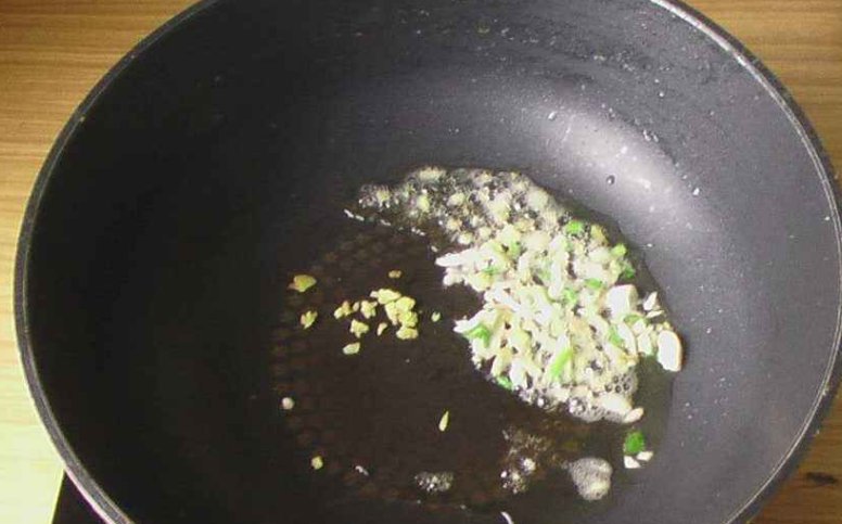 韭菜真的可以减肥吗?媳妇吃了一个星期,瘦了十斤