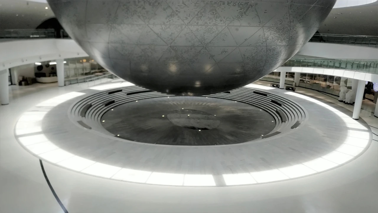 如何从太空看地球,怎么才能看到地球在转