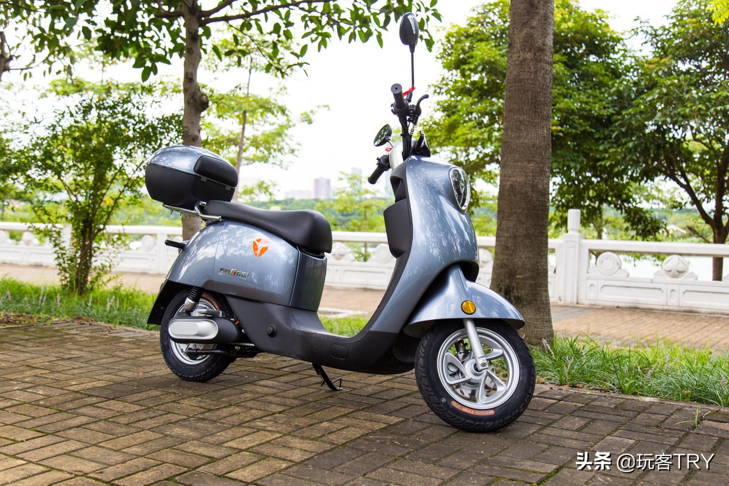 预算3000跑100km的雅迪,预算1000多电动车百公里续航