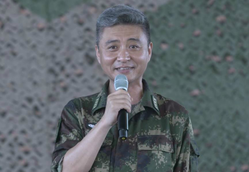 央视主持周炜近况曝光,46岁名嘴周炜近况曝光