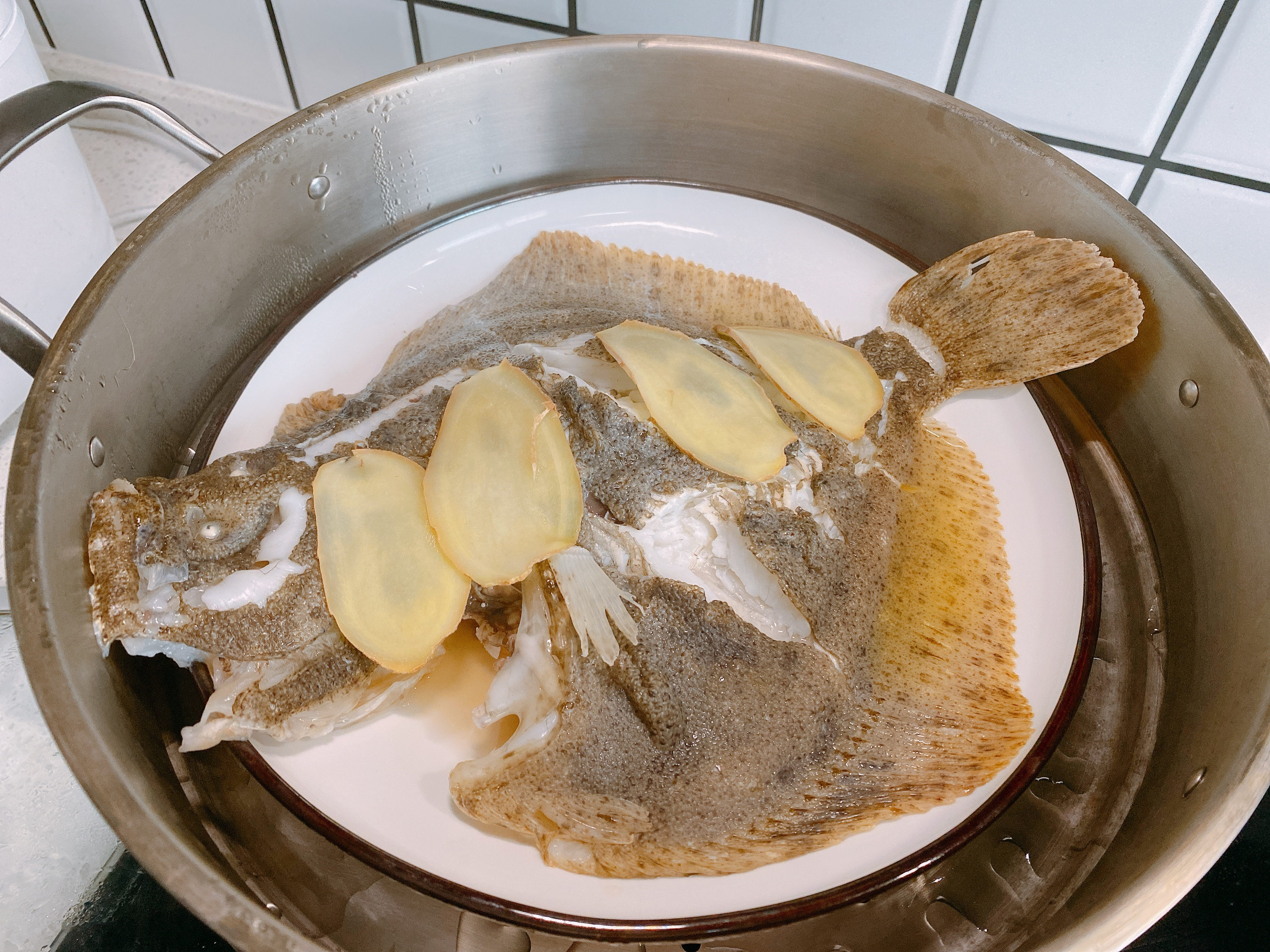 清蒸多宝鱼的正确做法,年夜饭15道硬菜清蒸多宝鱼