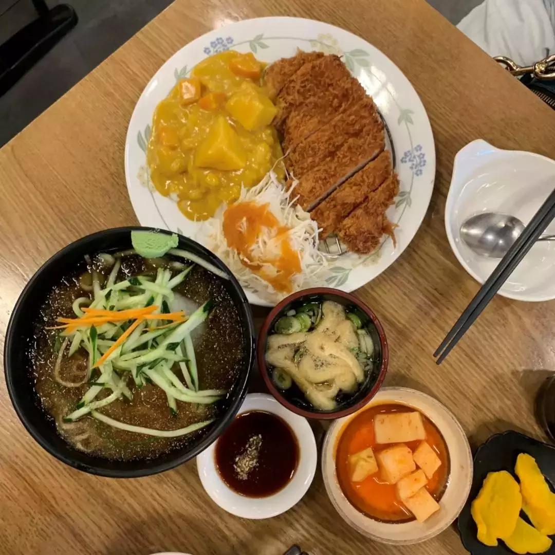 韩国首尔购物必去店,韩国探店必买清单