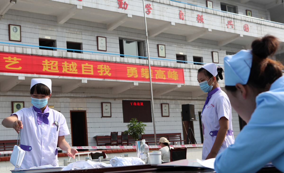 女孩上卫校什么专业比较好,女孩子上卫校学什么专业最好