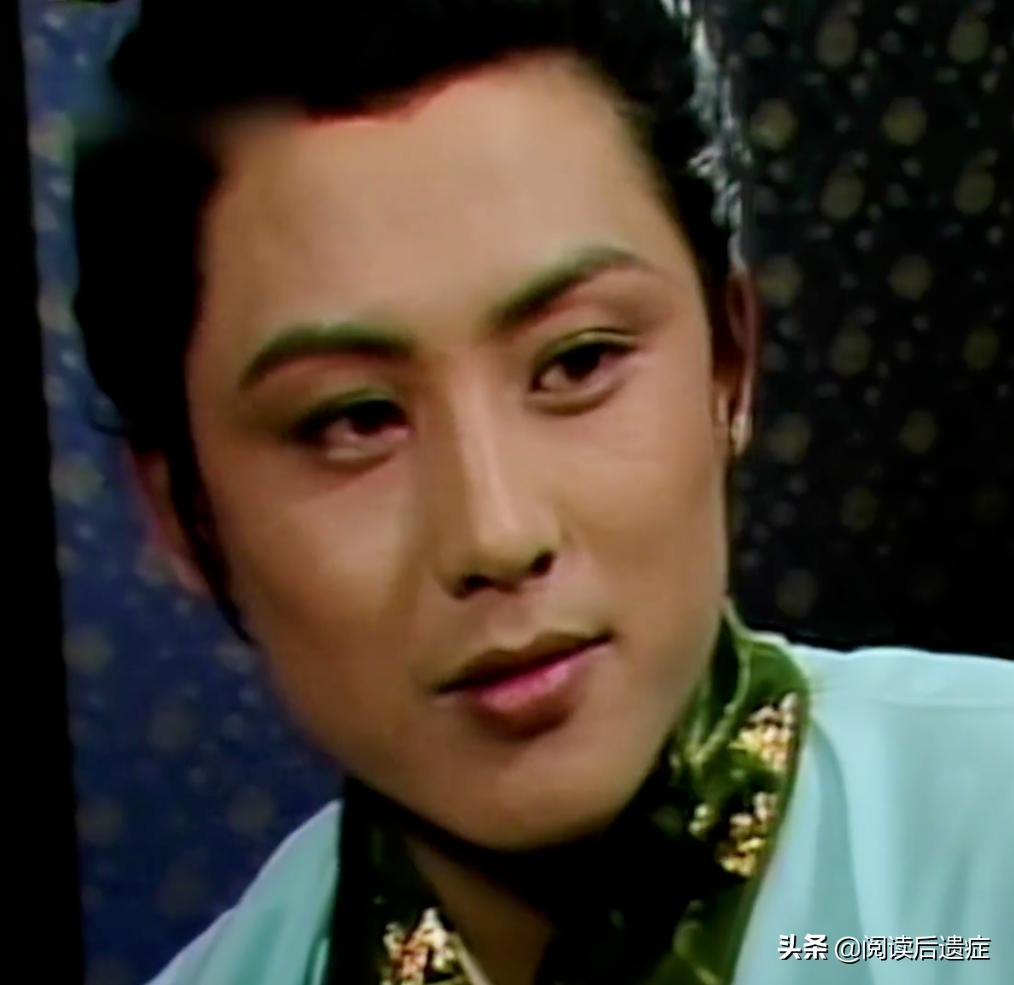 红楼梦中贾芸与宝玉狱中对话,贾宝玉对贾芸有什么恩