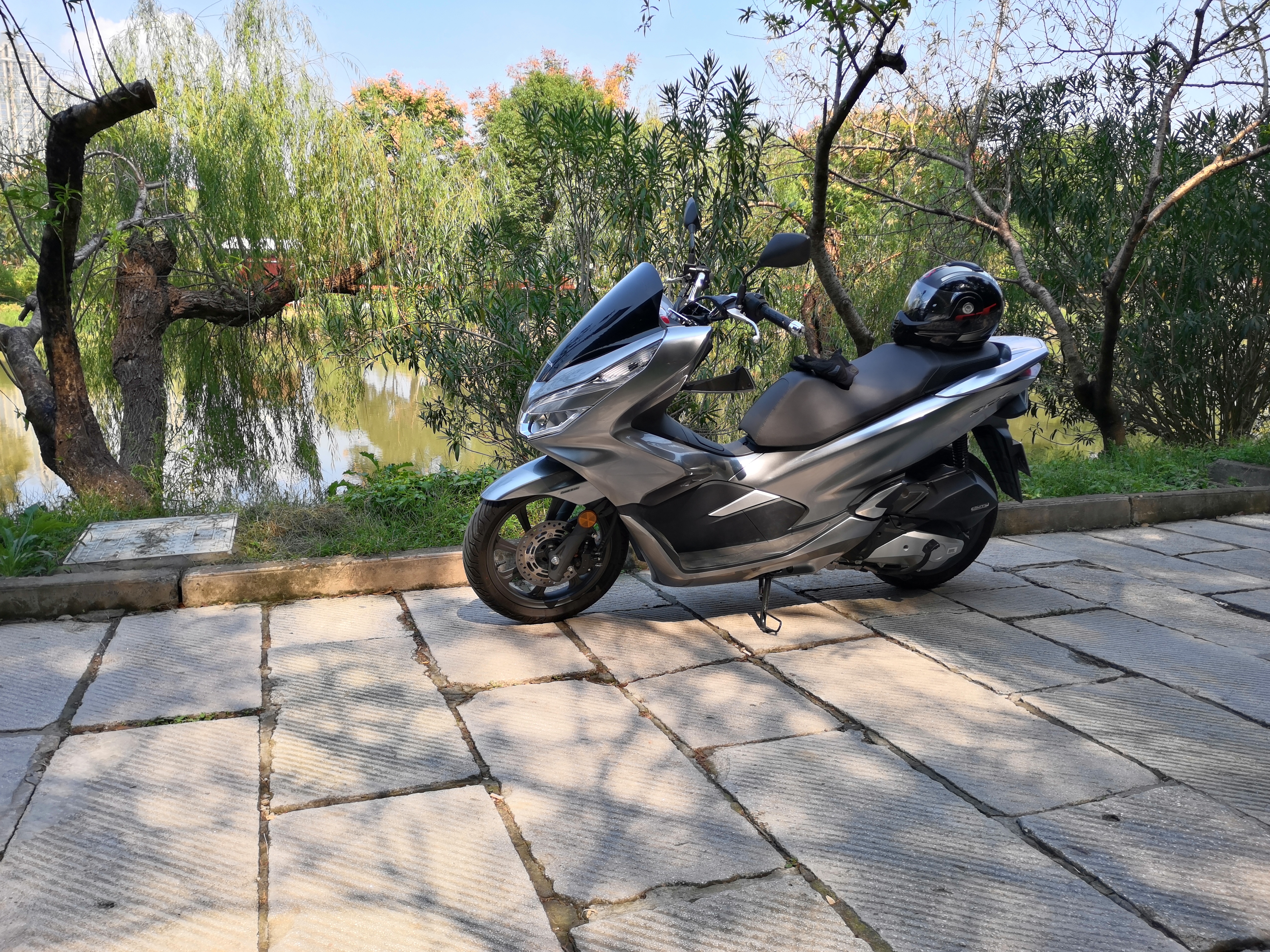 荆州古城游记视频,五羊本田pcx150国产的好不好