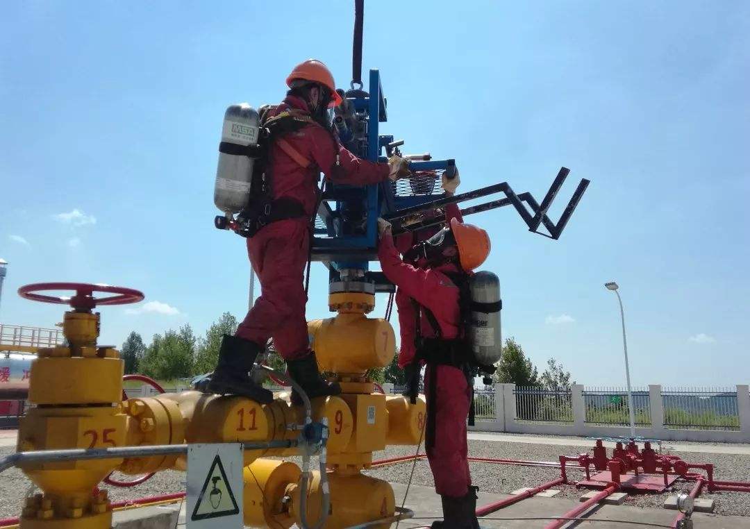 什么专业男生多女生也能干的专业,高中选专业什么专业适合男生