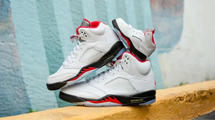 全是狠货！五月最全球鞋发售清单！