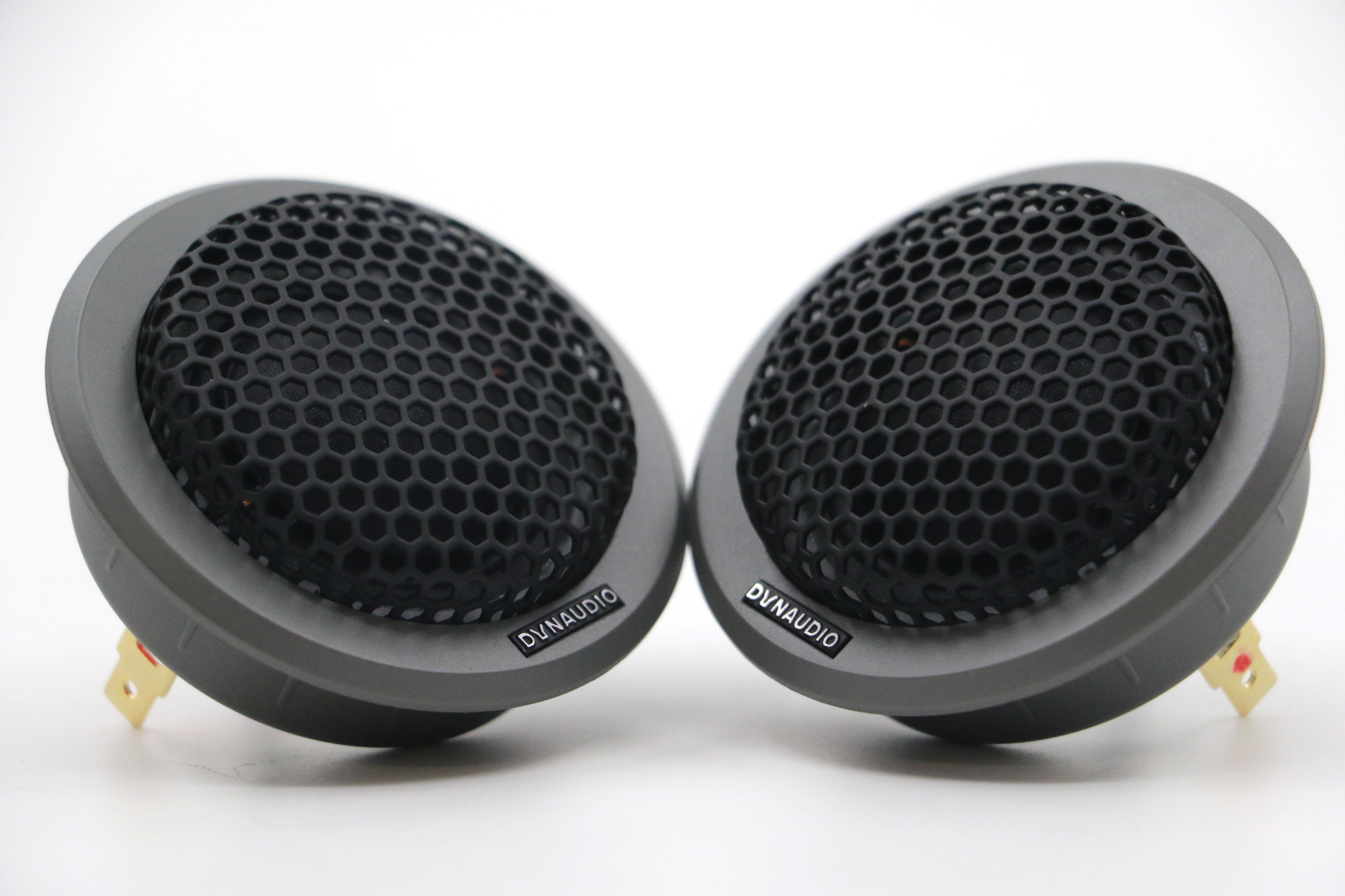 丹拿232与丹拿236（40周年）对比鑫航音响改装带你了解它们的区别