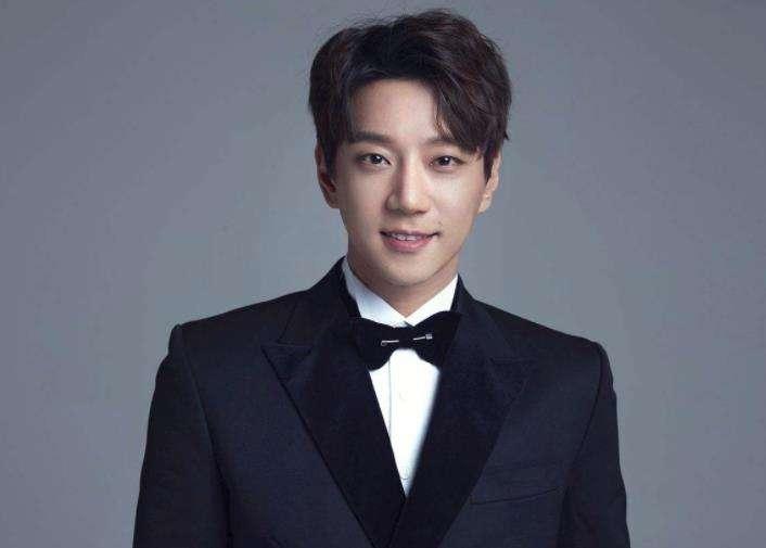 韩国普通人表面光鲜亮丽,韩国娱乐圈的真实现状