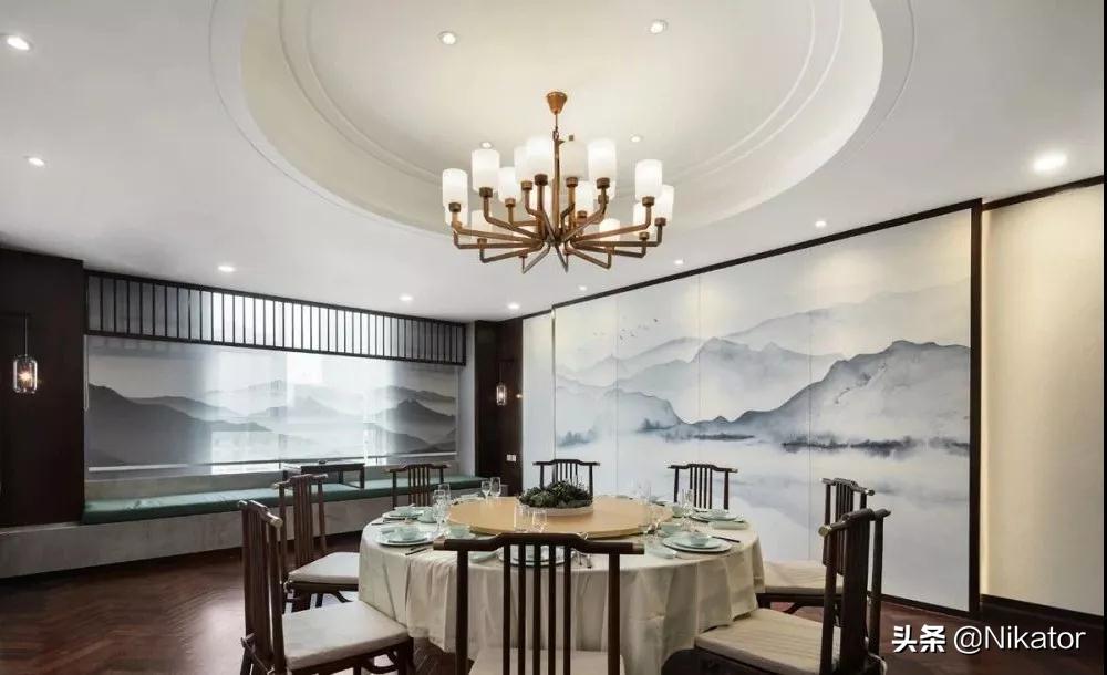 美式装修餐桌用圆的还是方的,餐厅较大餐桌选方的还是圆的好