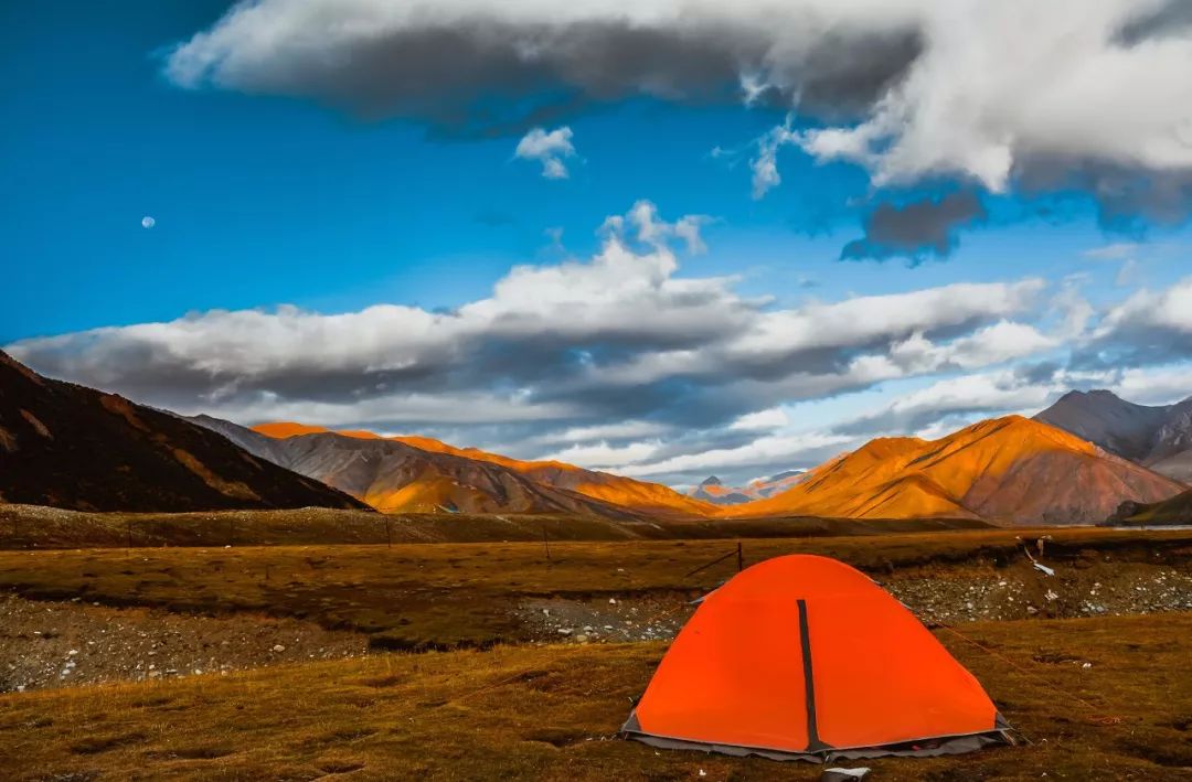 国内100条徒步路线,一生必去的10条徒步线