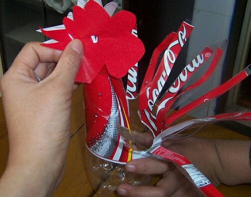 水瓶改造花灯,用大的水瓶做花灯