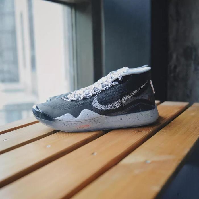 性价比超高篮球鞋实战推荐高颜值,篮球鞋性价比最高的实战鞋推荐