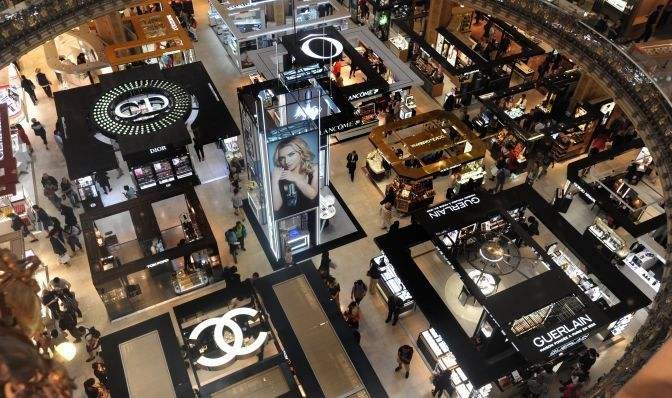 全球第3的千亿富豪，可能比马云还招男人恨