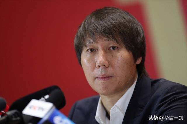 朱广沪透露面试细节，道出选择李铁原因，一点得到专家组充分肯定