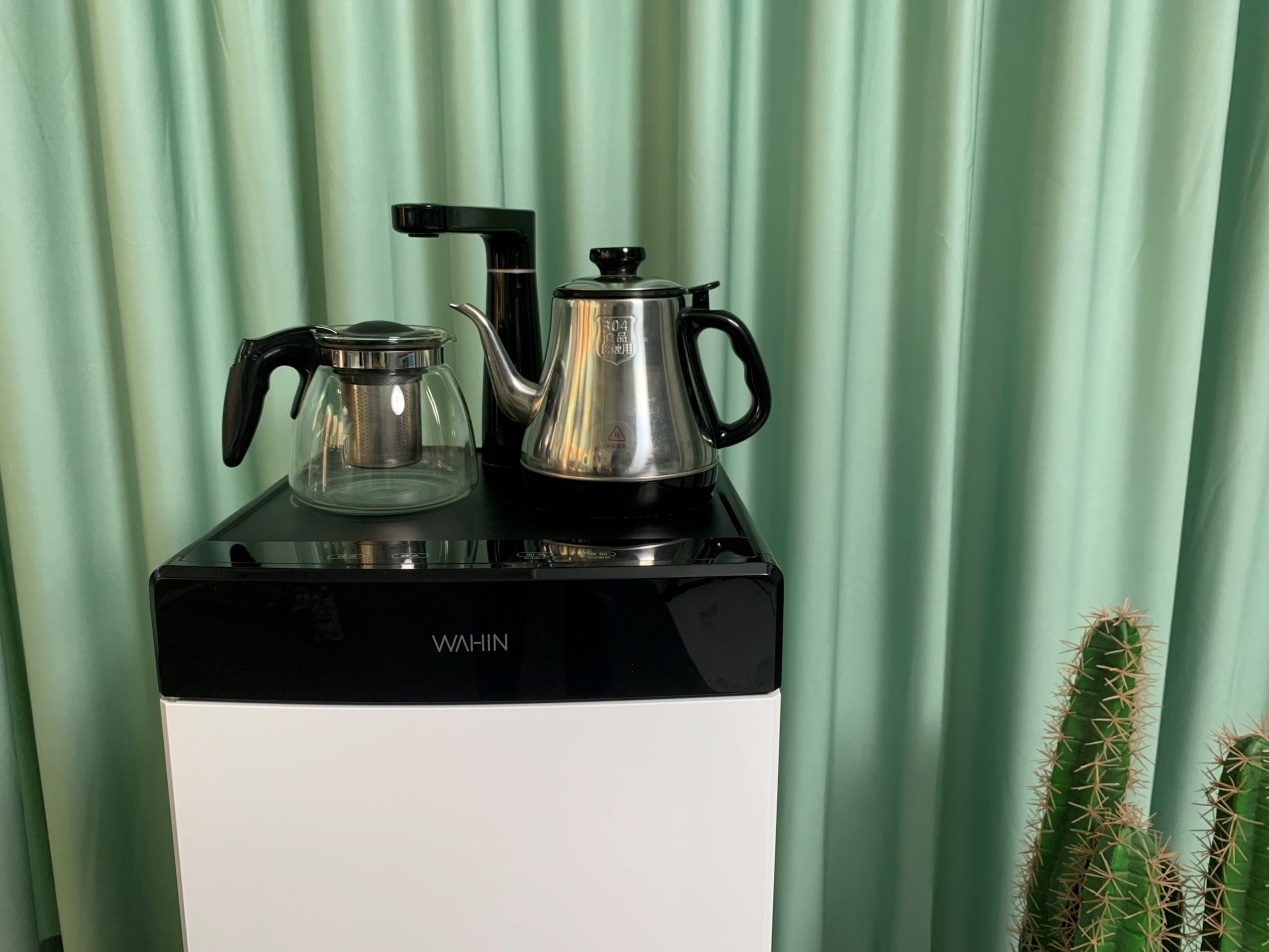 茶吧机和饮水机哪个更安全健康,茶吧机对传统饮水机有什么好处