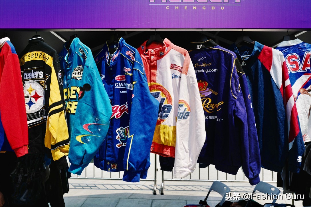 sneakerconmuseum鍏ㄧ悆棣栫珯,鐩村嚮鎴愰兘杞﹀睍