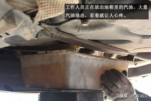 车没油了怎么去加油站弄油,车子没油了半路没加油站怎么办