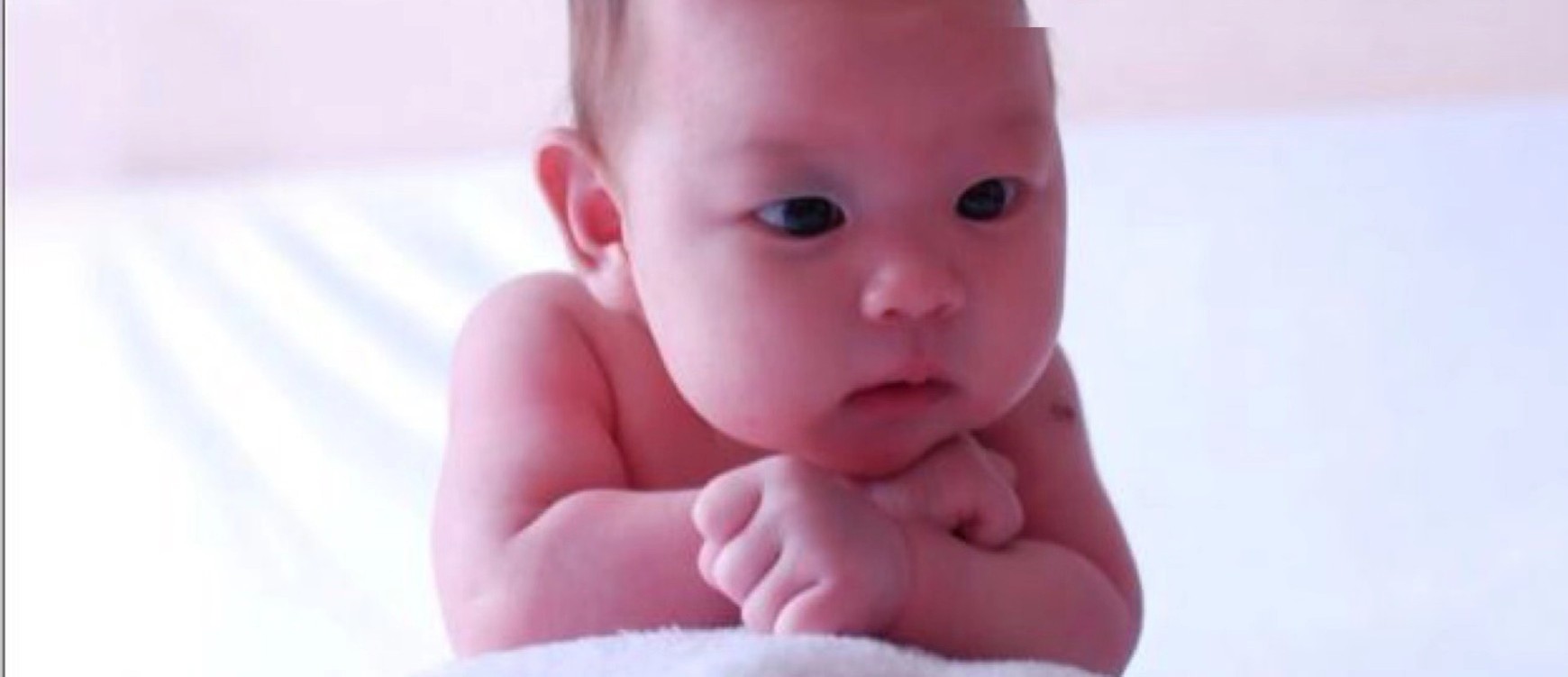 育儿分享宝宝一百天了脖子还抬不起来怎么办?宝妈们都知道吗?