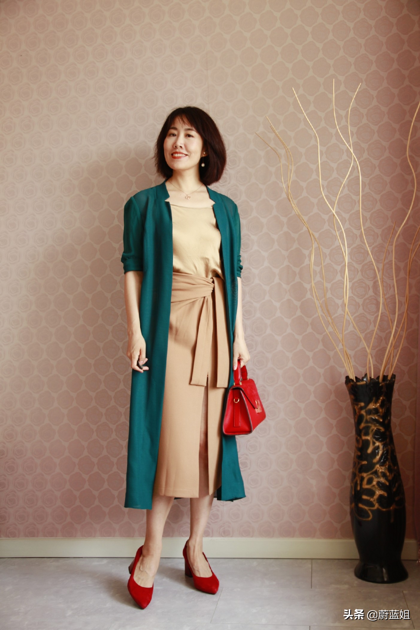 没有好鞋穷半截,没鞋穿了穷的买不起了