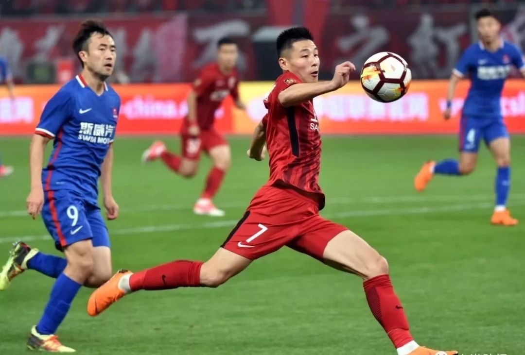 武磊的经历素材,武磊为中国足球的贡献