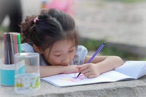 孩子写字太慢考试时间不够用,孩子考试写字写得慢怎么办