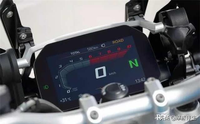 宝马水鸟摩托车r1250gs视频,宝马r1250gs探险版能跑多快