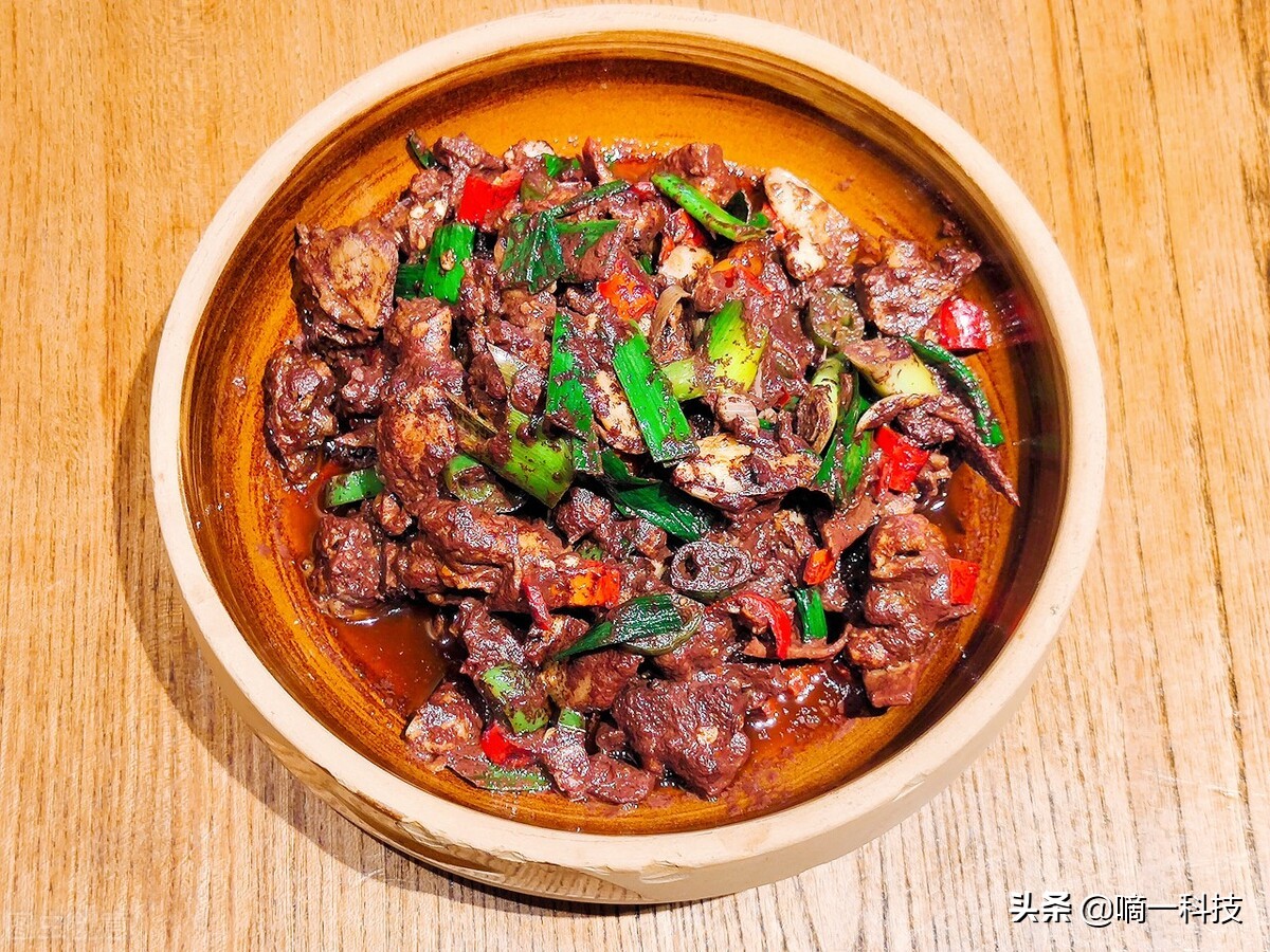 北京美食探店簋街火锅,北京美食探店串串香甜品自助