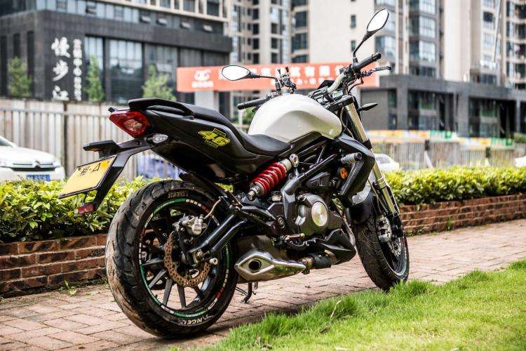 贝纳利黄龙300缺点,黄龙300国产跟欧版的区别