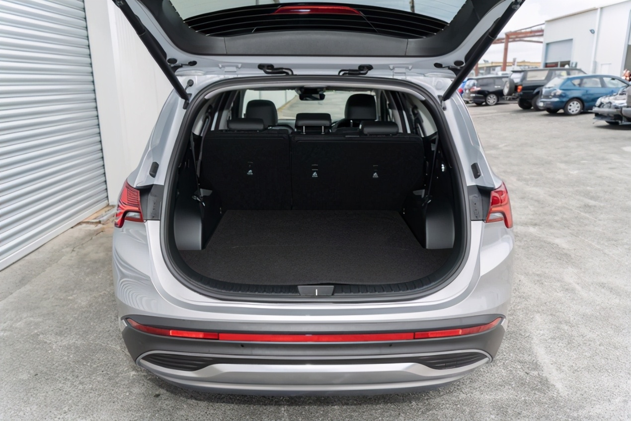 2010现代圣达菲2.4排量7座,现代圣达菲2.7图片