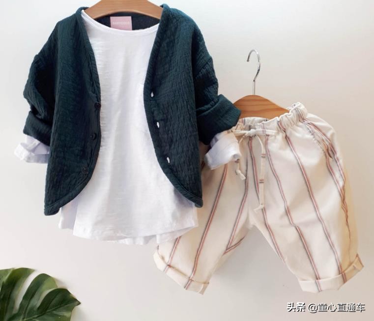 童装秋冬季新款刺绣针织衫,童装韩系风秋装针织