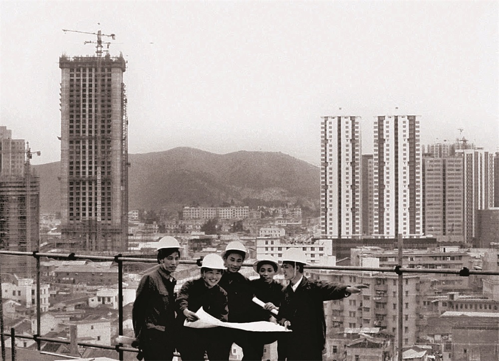 中国女老板身价,足坛最漂亮的女老板