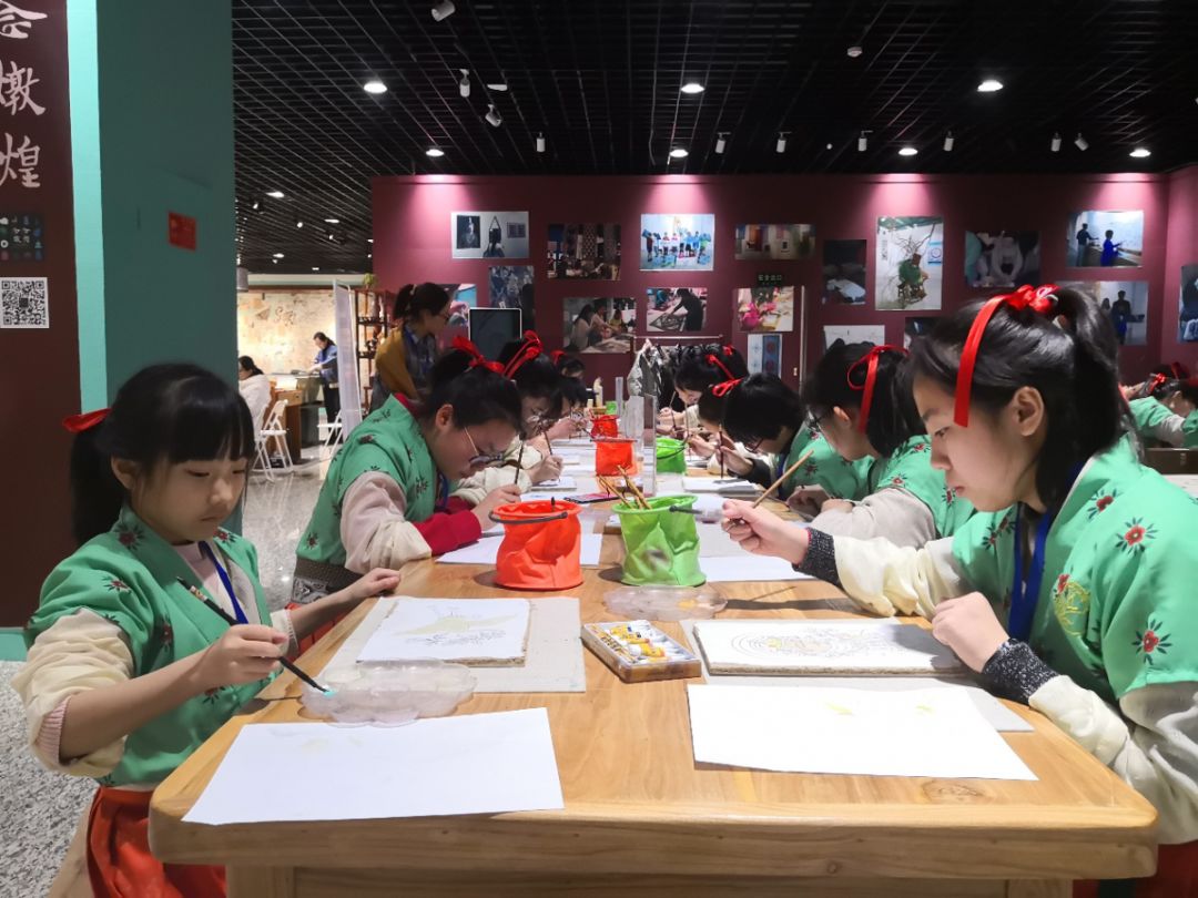 研学是怎么研学的,研研是怎么火起来的