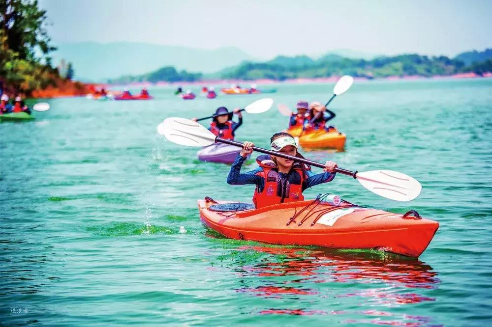 夏日旅游玩水,这个夏天我们来一场玩水的旅行