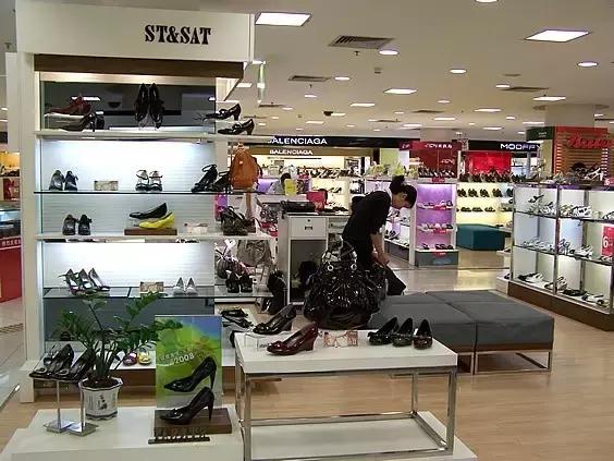 买了很久的鞋子才发现是假货,买了几十年鞋