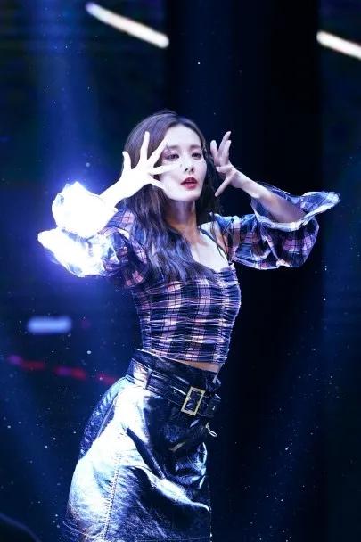 copy了杨超越的衣橱，这个夏天我最甜