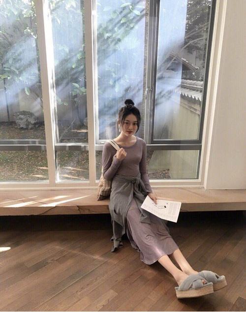 长相普通女孩和漂亮女孩,周冬雨杨超越早期视频