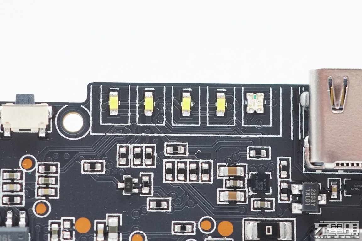 支持三星25w的移动电源,三星20000mah移动电源拆解