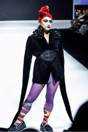 陈志朋微博回应另类造型,陈志朋回应另类造型