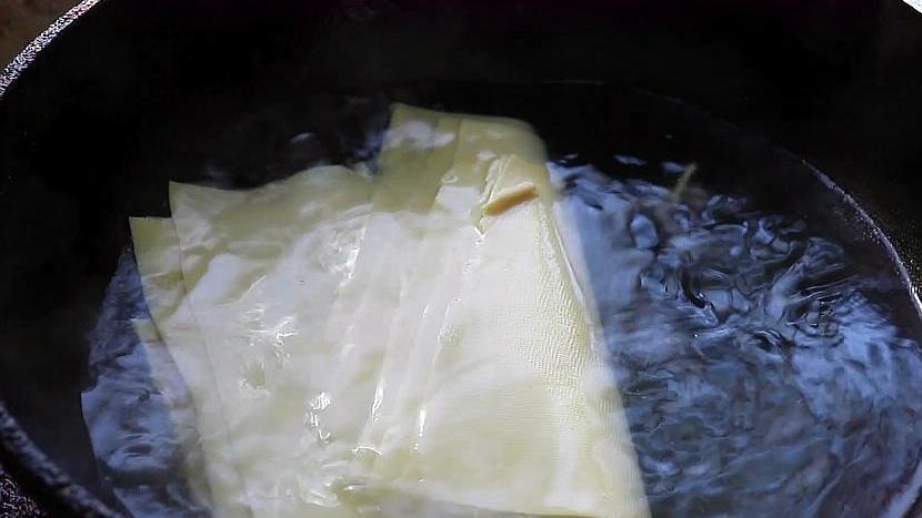 大厨教你做家常凉拌豆腐皮,下酒豆腐皮怎么做